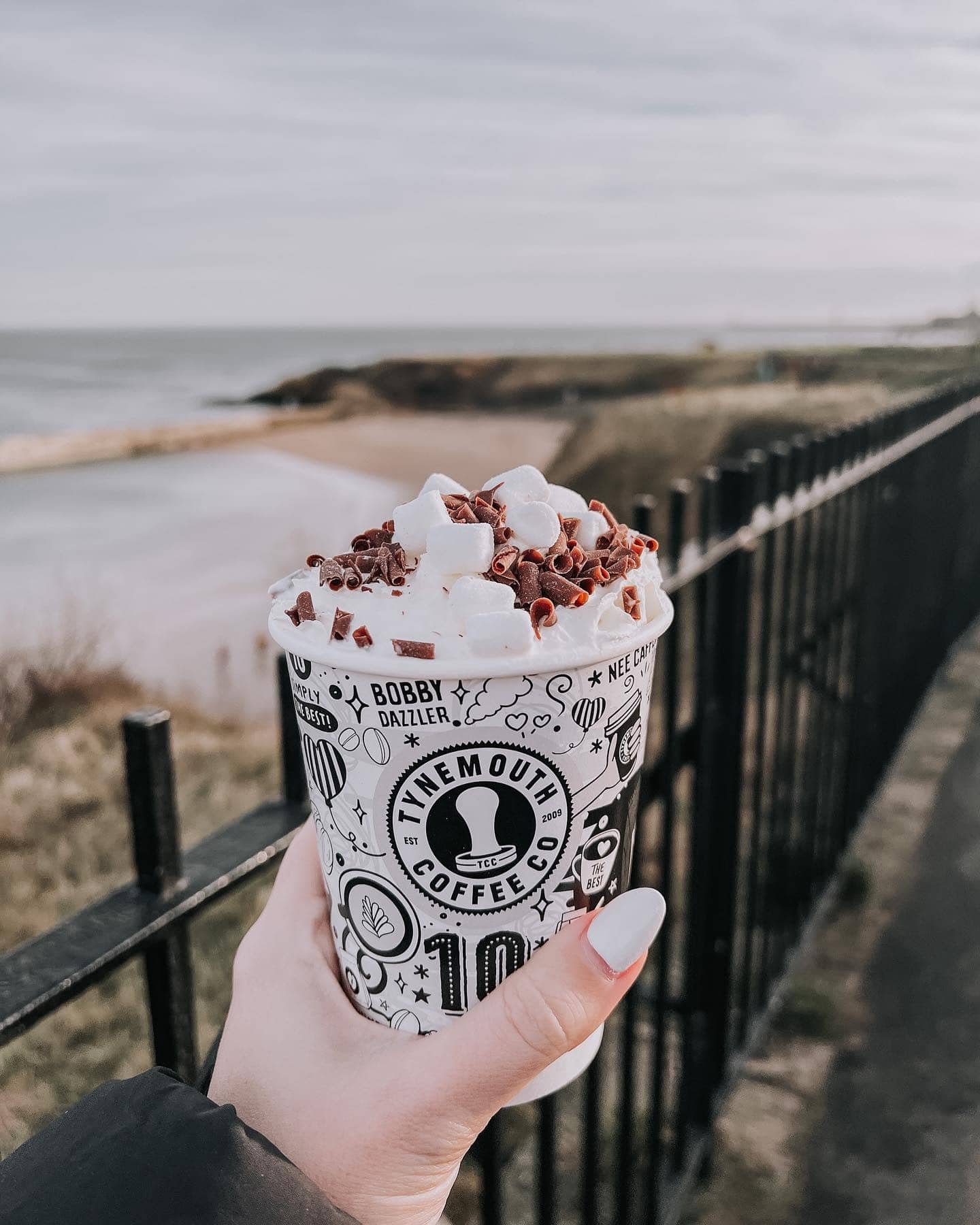 Thoroughly enjoyed my first taste of freedom on my lunch break yesterday, a walk at Cullercoats with Arthur and a Chloe Maes hot chocolate 🌊 
I may be free again but god i’m absolutely knackered, I’m ready to go to bed at 3pm. I also look like a feral vampire, so looking forward to lots of fresh air, food and relax at the weekend. 
‘Get some colour back in ye cheeks’ my nana would have said!
⠀⠀⠀⠀⠀⠀⠀⠀⠀
#cullercoats #coastalliving #january #tynemouth #cullercoastsbay #hotchocolate #tynemouthpriory #northtyneside #newcastle #newcastleupontyne #livingnorth #visitengland #visitbritain #nebloggers #northeast #newcastlelifestyle #newcastlelife #livingnorth #instatravel #igtravel #wanderlust #travelblog #travelblogger #travelblogging  #travelcommunity  #travelpics #tynemouth #travelphotography #lifestyle #lifestyleblogger